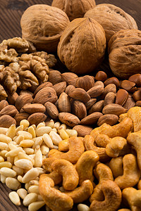 自然饋贈(zèng)的健康寶藏 堅(jiān)果零食攝影美學(xué)與營(yíng)養(yǎng)價(jià)值